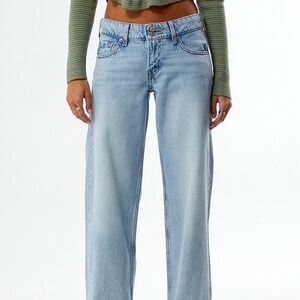 PacSun Levi’s abraided art super low loose